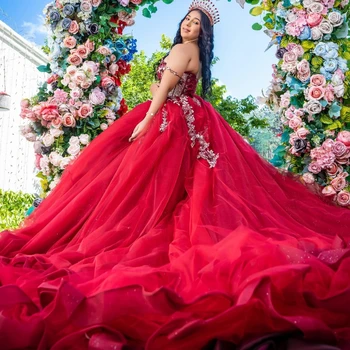 Красная принцесса Бальное платье Quinceanera Платья с открытыми плечами Кружевные аппликации Бисероплетение Кристалл Tull Vestidos de 15 Años Prom