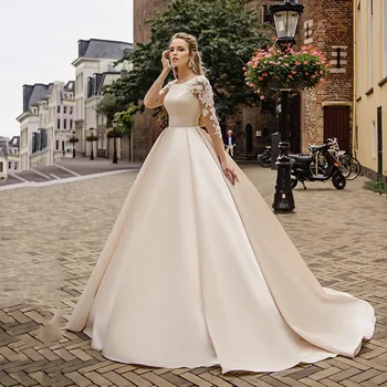 Элегантные свадебные платья с длинными рукавами A Line Scoop Neck Satin Robe De Mariée 3D Кружевные аппликации Свадебные платья с открытой спиной для невесты